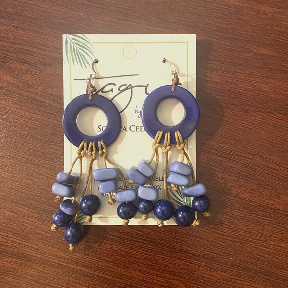Jewelry - Tagua Earrings Navy Blue